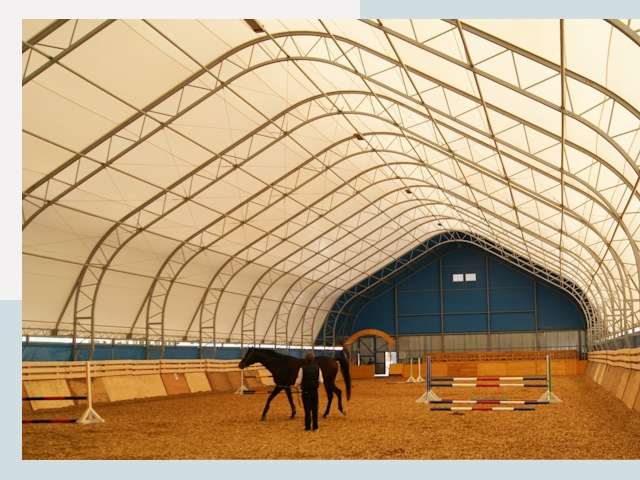 Строительство конных манежей в Шарыпово